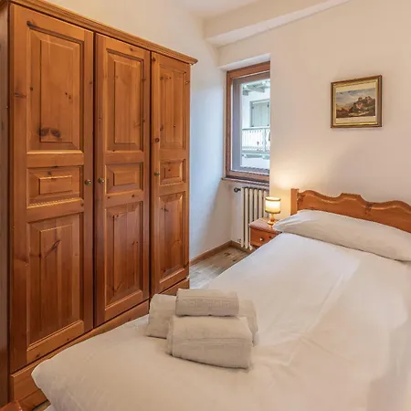 Casa Bigontina, In Pieno Centro A Cortina コルティーナ・ダンペッツォ