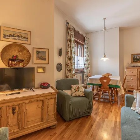 Casa Bigontina, In Pieno Centro A Cortina コルティーナ・ダンペッツォ
